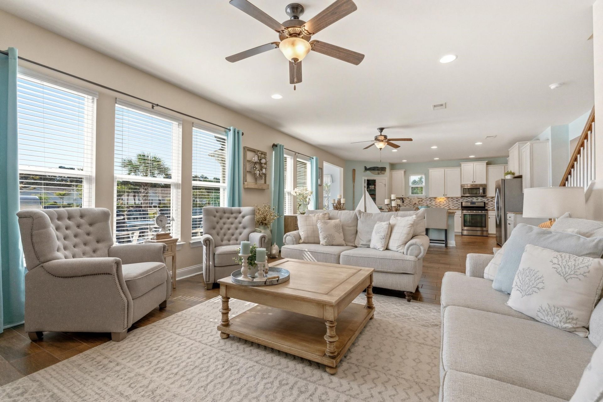 641 Mirella Loop  Photo 4