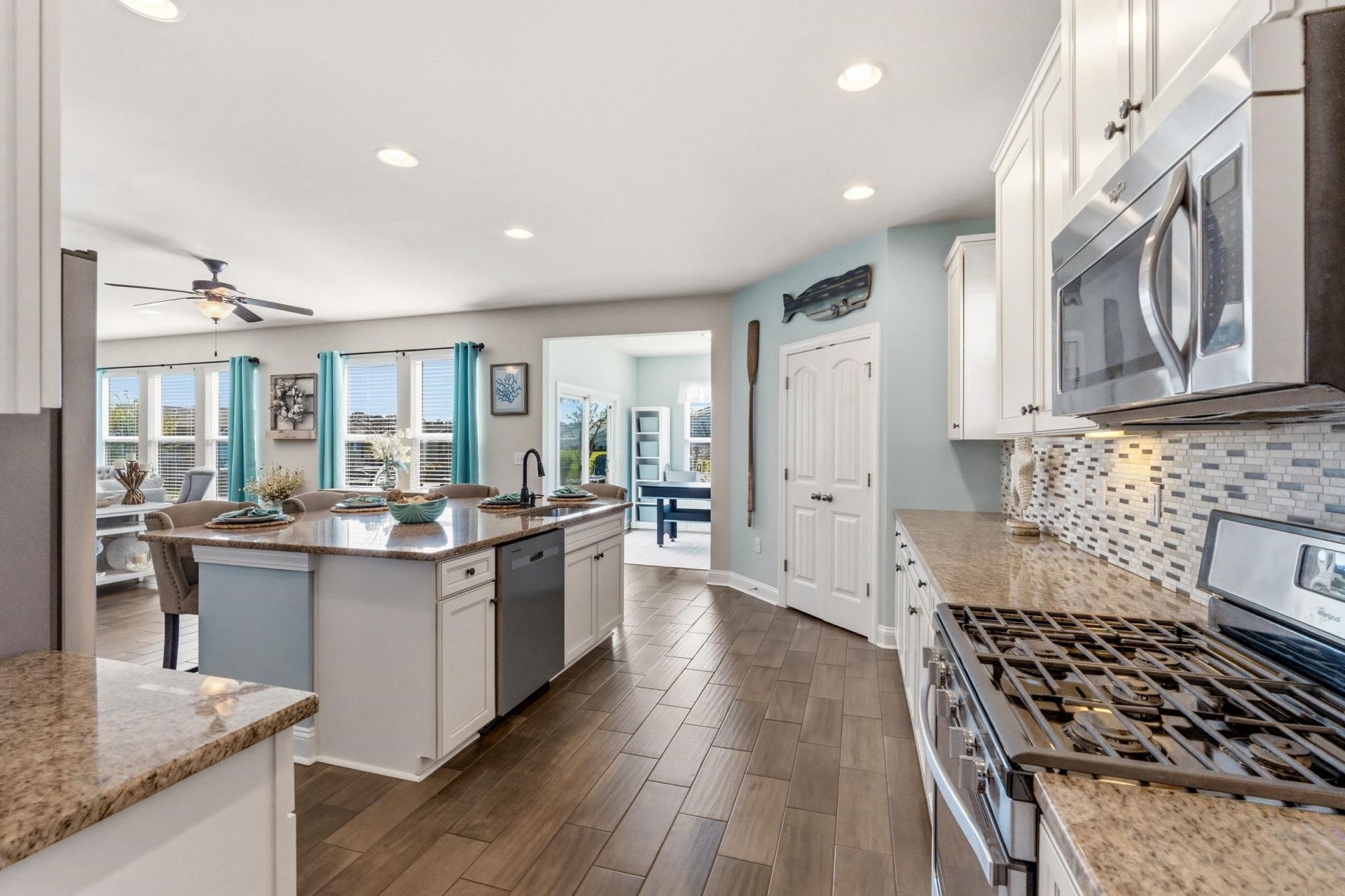 641 Mirella Loop  Photo 8