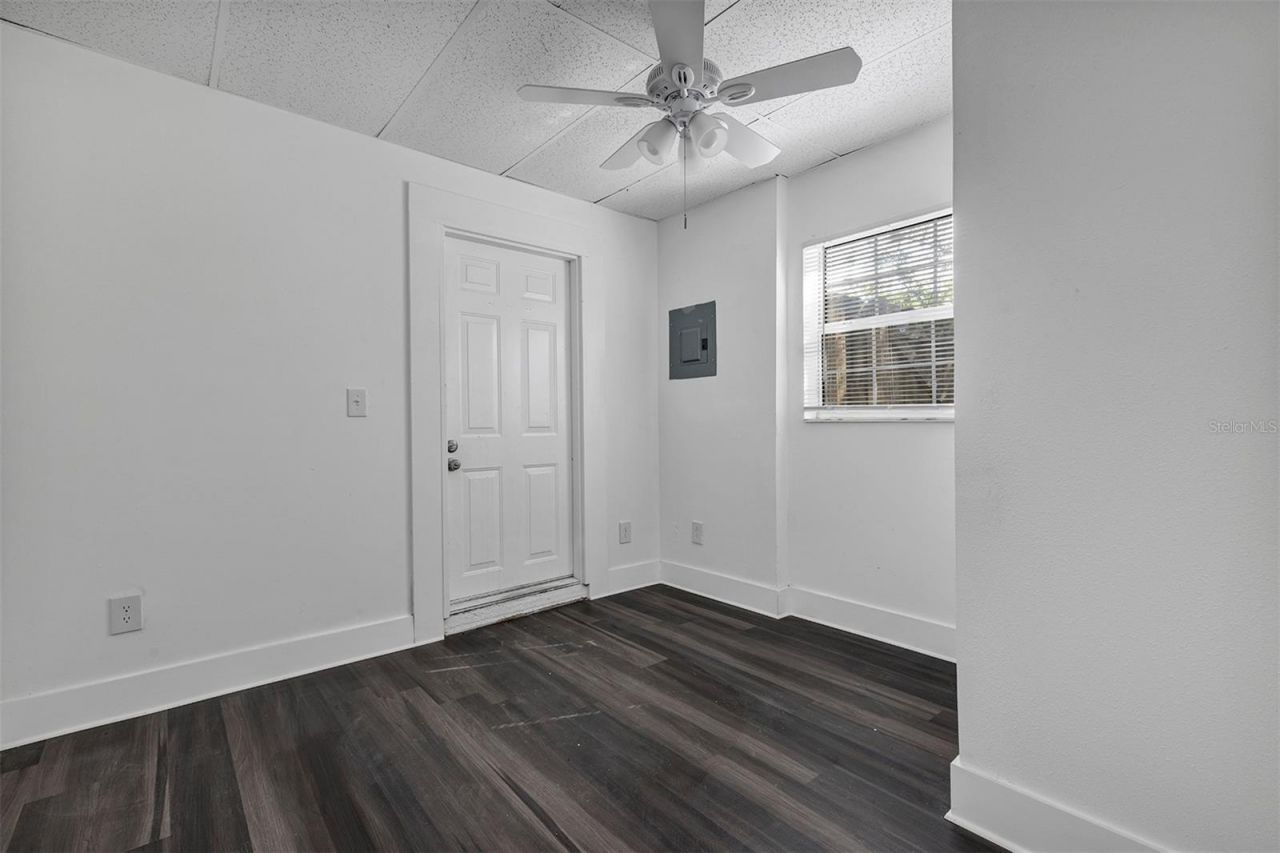 2027 1/2 30th Ave N , Unit 3 bottom u, Saint Petersburg, FL 33713 Photo