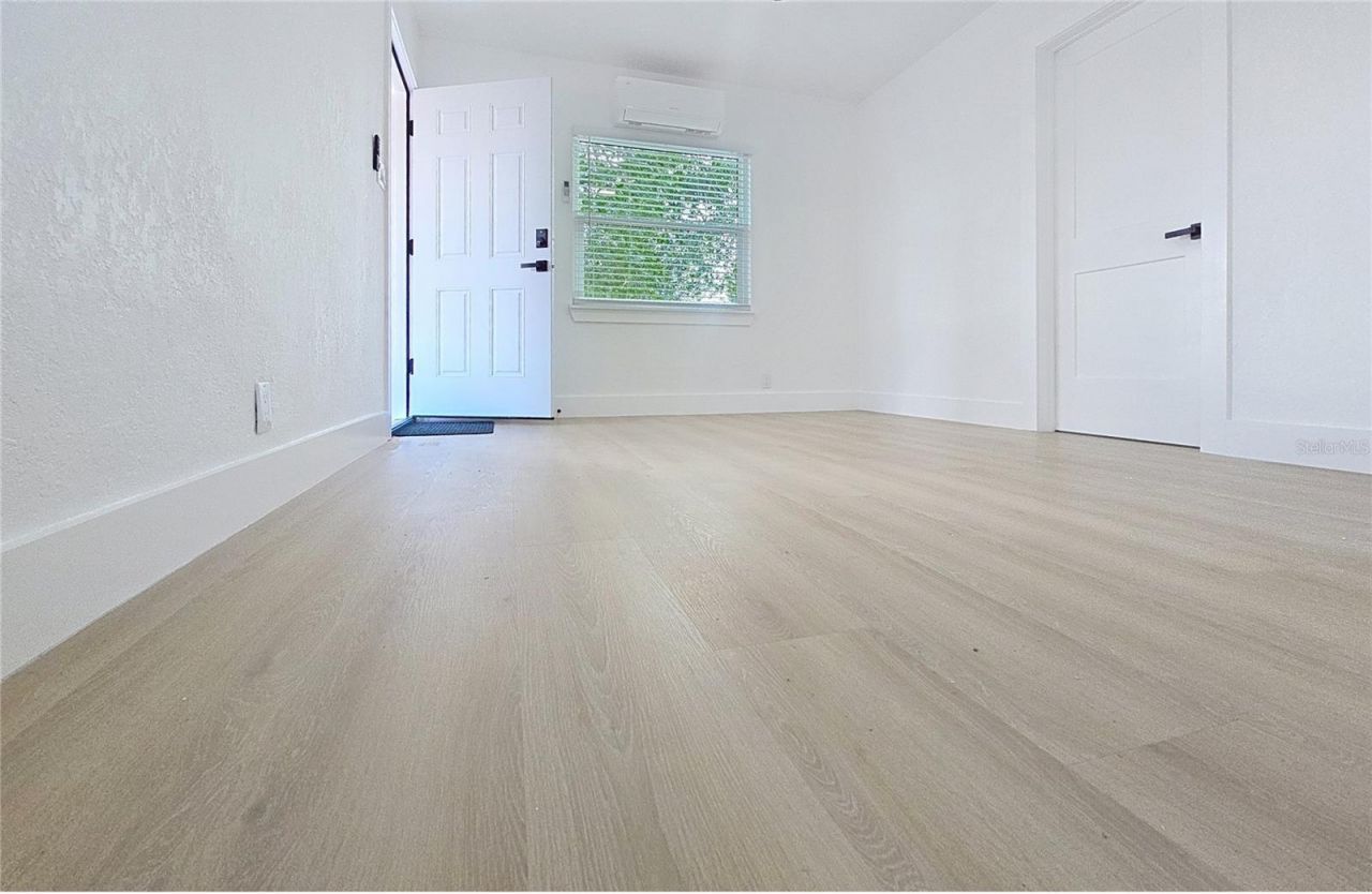 1035 15th Avenue S, Unit A, Saint Petersburg, FL 33705 Photo