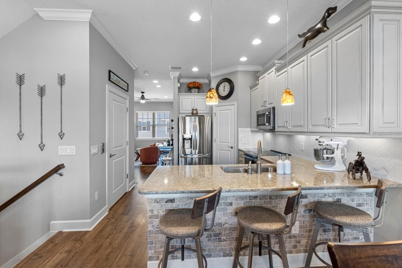 6057 Moorings Drive S, Saint Petersburg, FL 33712 Photo