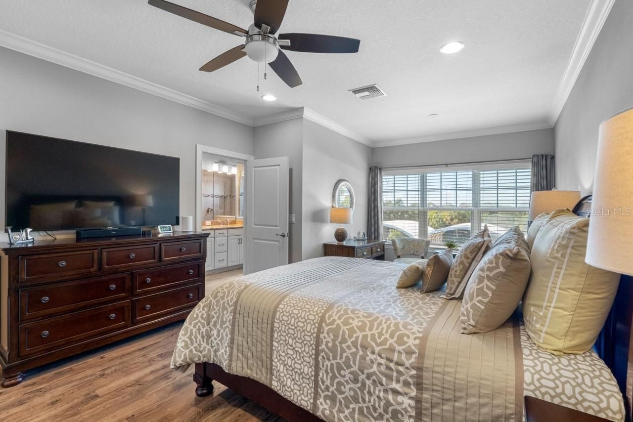 6057 Moorings Drive S, Saint Petersburg, FL 33712 Photo