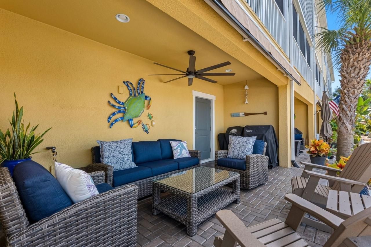 6057 Moorings Drive S, Saint Petersburg, FL 33712 Photo