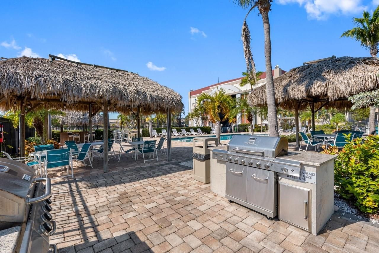 6057 Moorings Drive S, Saint Petersburg, FL 33712 Photo