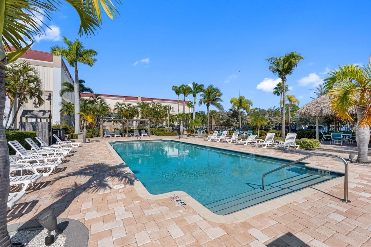 6057 Moorings Drive S, Saint Petersburg, FL 33712 Photo