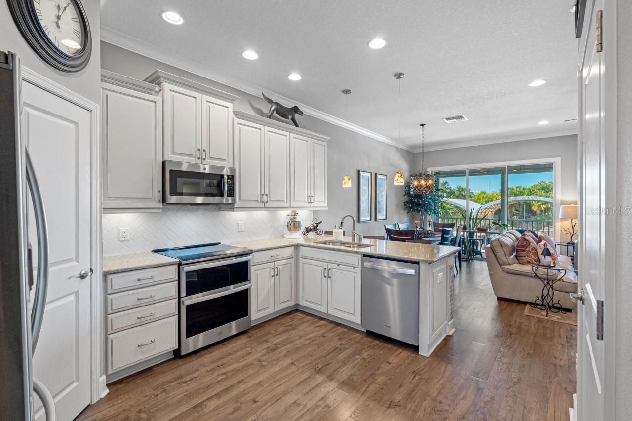 6057 Moorings Drive S, Saint Petersburg, FL 33712 Photo