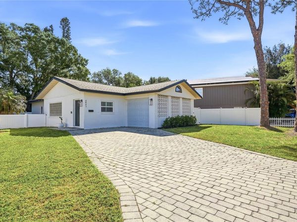 4043 SHORE ACRES BOULEVARD NE, ST PETERSBURG, FL 33703