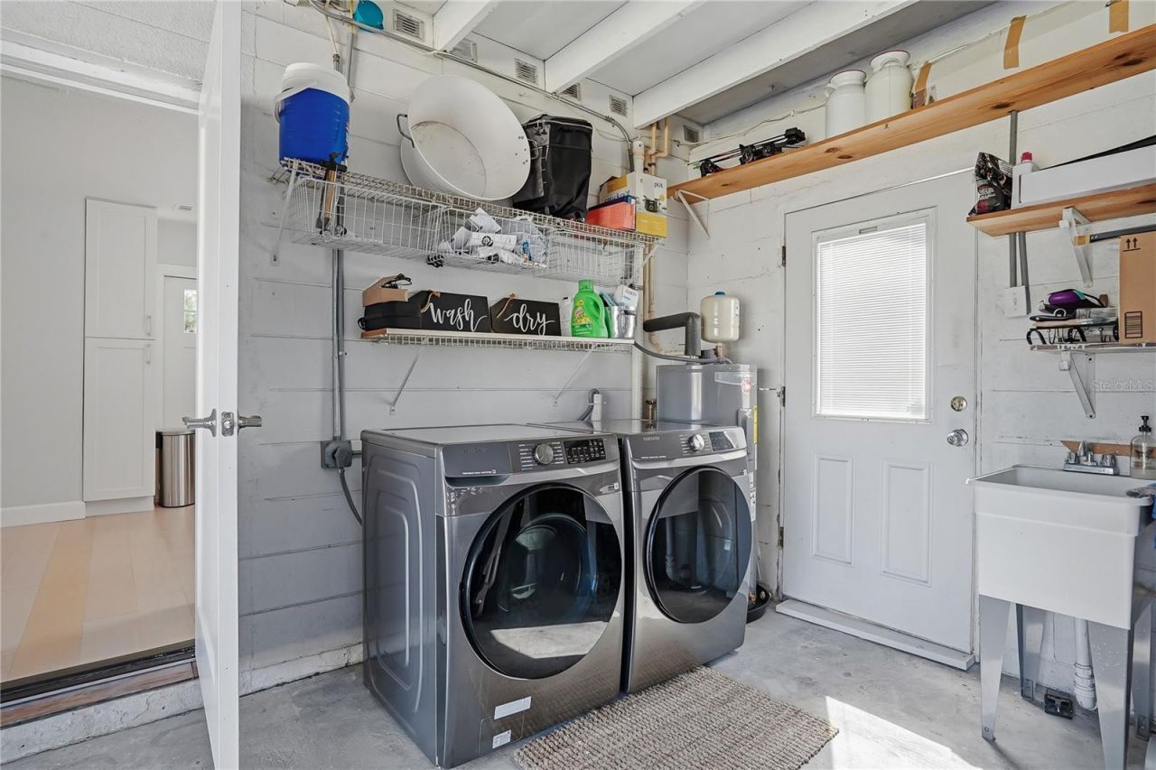 4043 Shore Acres Boulevard Ne, Saint Petersburg, FL 33703 Photo