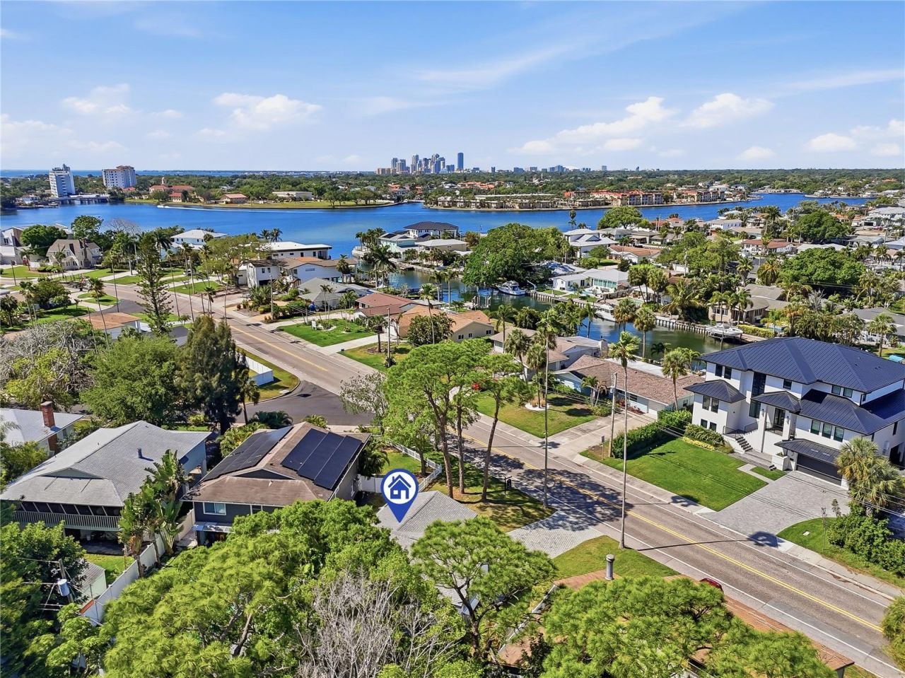 4043 Shore Acres Boulevard Ne, Saint Petersburg, FL 33703 Photo