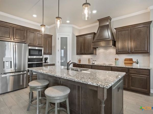 502 Oak Drive, Troy, TX 76579