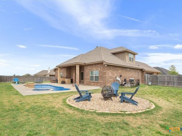 502 Oak Drive, Troy, TX 76579