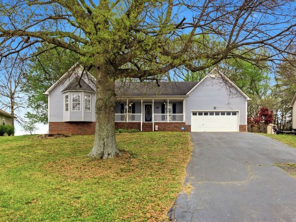 110 Green Vale Dr, Columbia, TN 38401