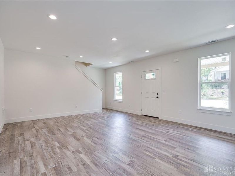 4253 Pleasant View Avenue, Dayton, OH 45420 Photo 6