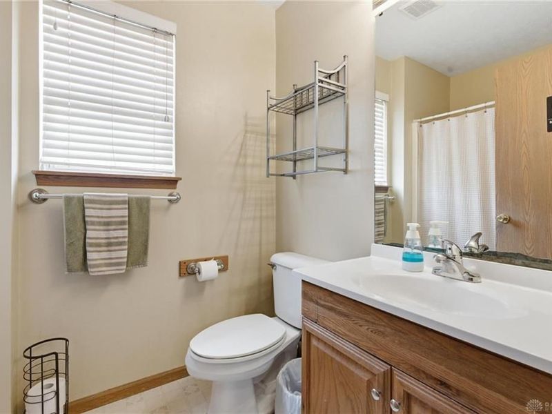 8747 Waynes Way, Blanchester, OH 45107 Photo 15