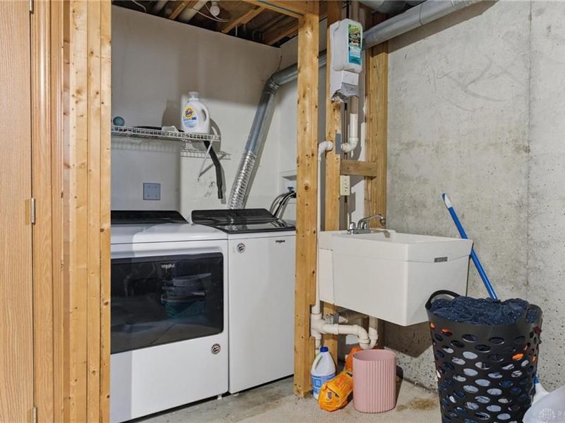 8747 Waynes Way, Blanchester, OH 45107 Photo 25