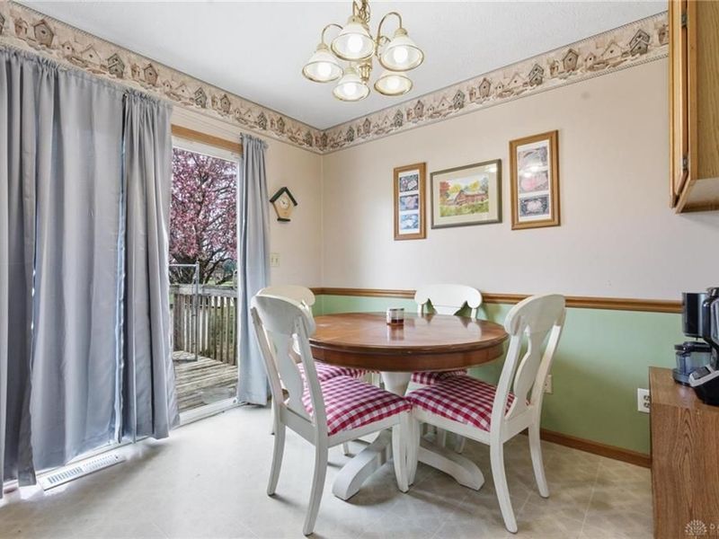 8747 Waynes Way, Blanchester, OH 45107 Photo 7