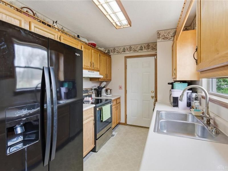 8747 Waynes Way, Blanchester, OH 45107 Photo 8