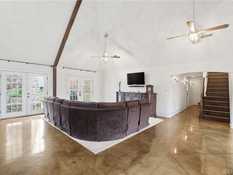 1574 Vicki Lane, Turtlecreek Township, OH 45036 Photo 11