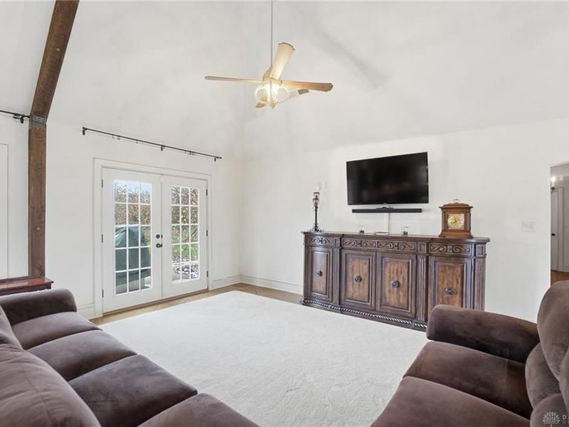 1574 Vicki Lane, Turtlecreek Township, OH 45036 Photo 12