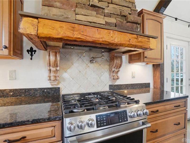 1574 Vicki Lane, Turtlecreek Township, OH 45036 Photo 22