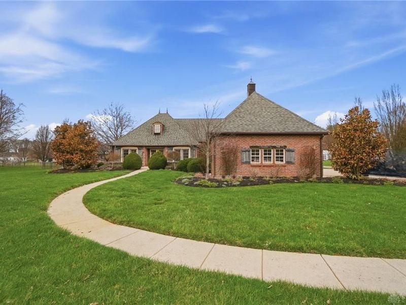 1574 Vicki Lane, Turtlecreek Township, OH 45036 Photo 3