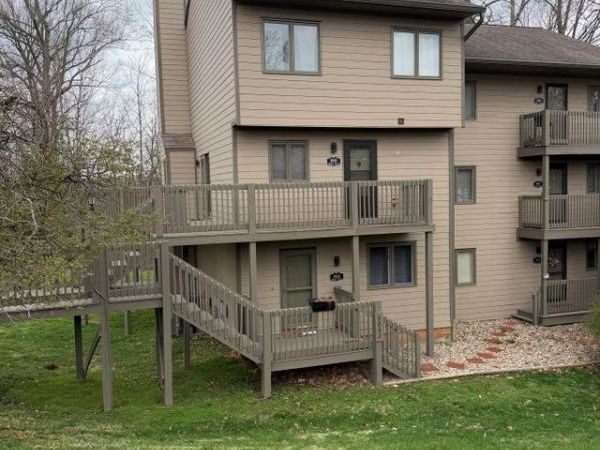 9640 S Lake Ridge Drive, Bloomington, IN 47401