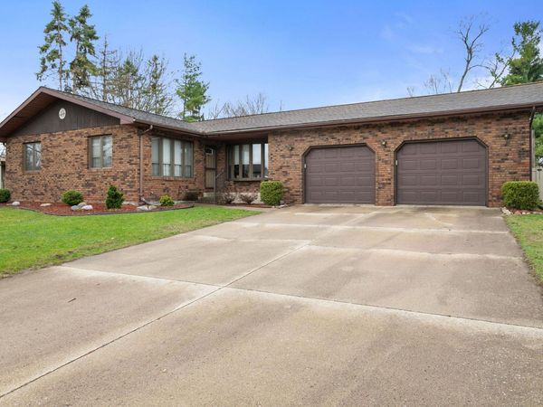 413 S Brook Avenue, Mishawaka, IN 46544