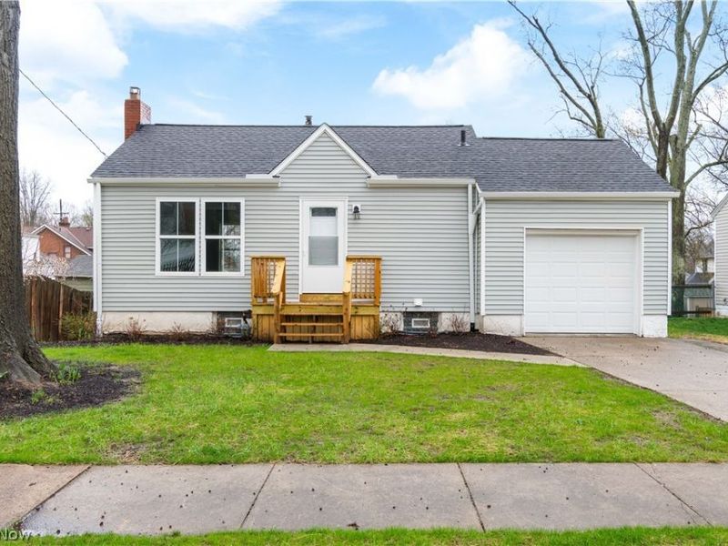 1824 17th Street, Cuyahoga Falls, OH 44223 Photo 1