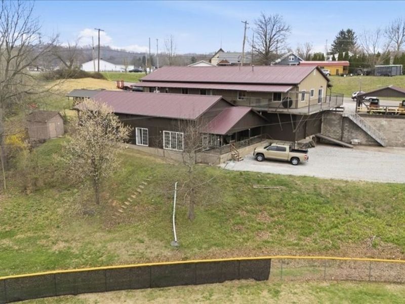 1515 Washington Blvd, Belpre, OH 45714 Photo 1