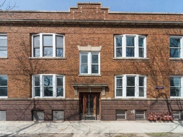 2010 W Cornelia Avenue, Unit 2, Chicago, IL 60618