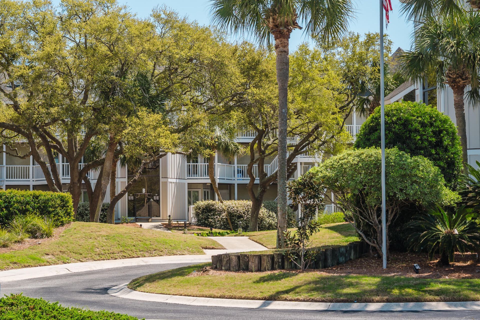 9000 Palmetto Drive Photo 28