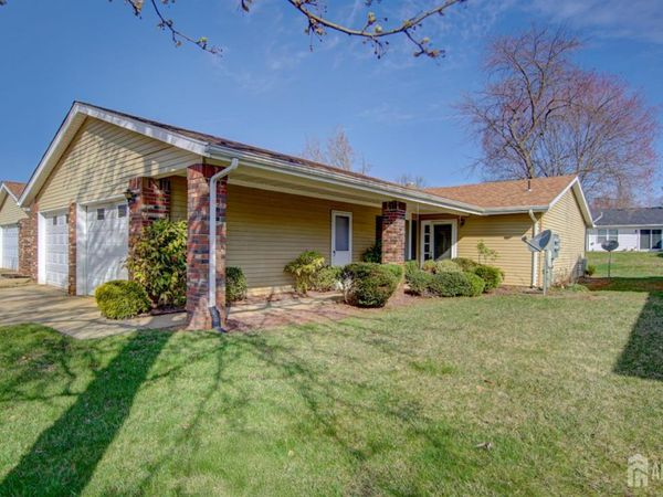 370-B Duranta Plaza , Monroe Township, NJ 08831