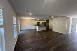 1326 Nyquist Avenue  photo 4