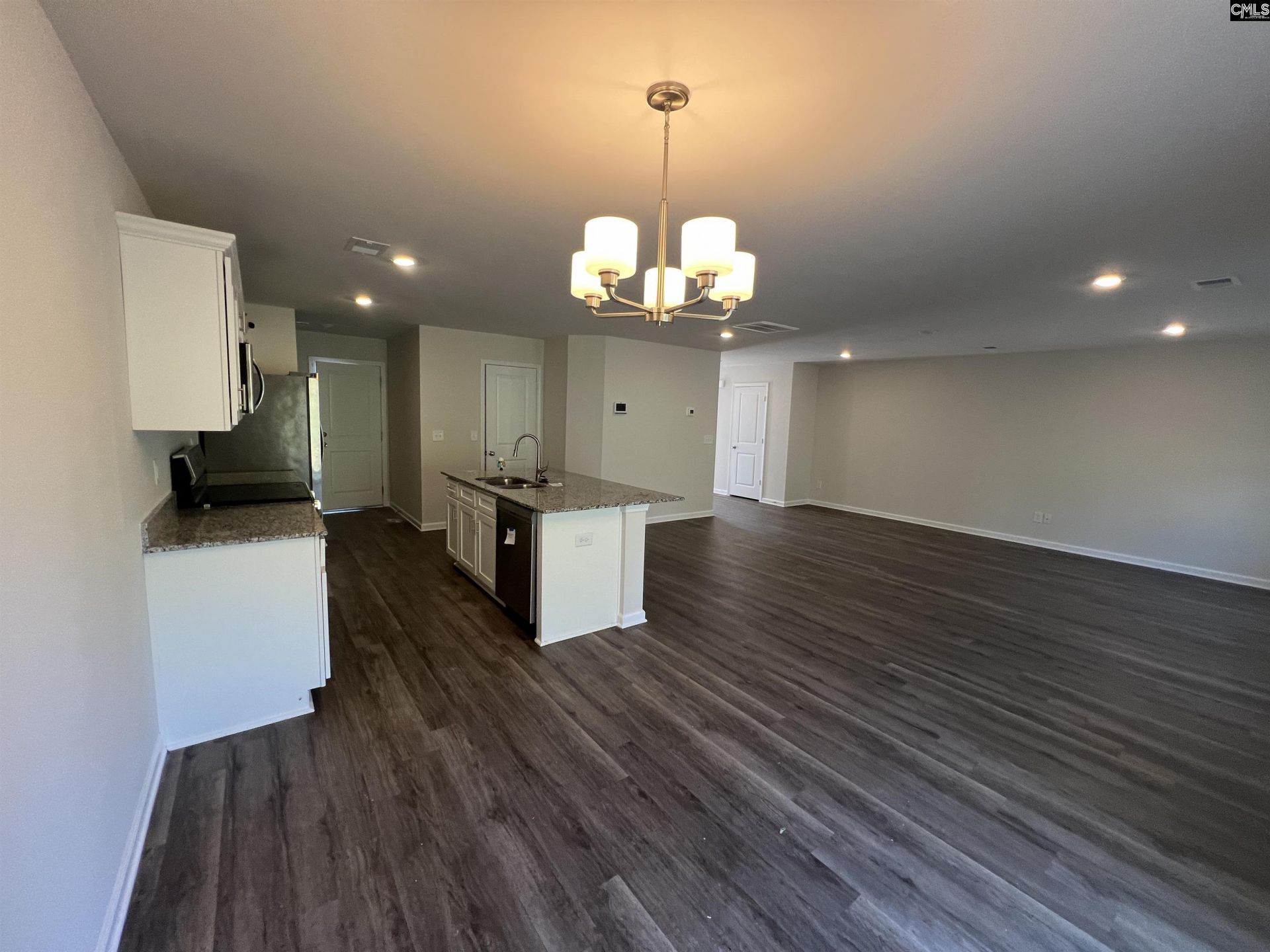 1326 Nyquist Avenue  Photo 6