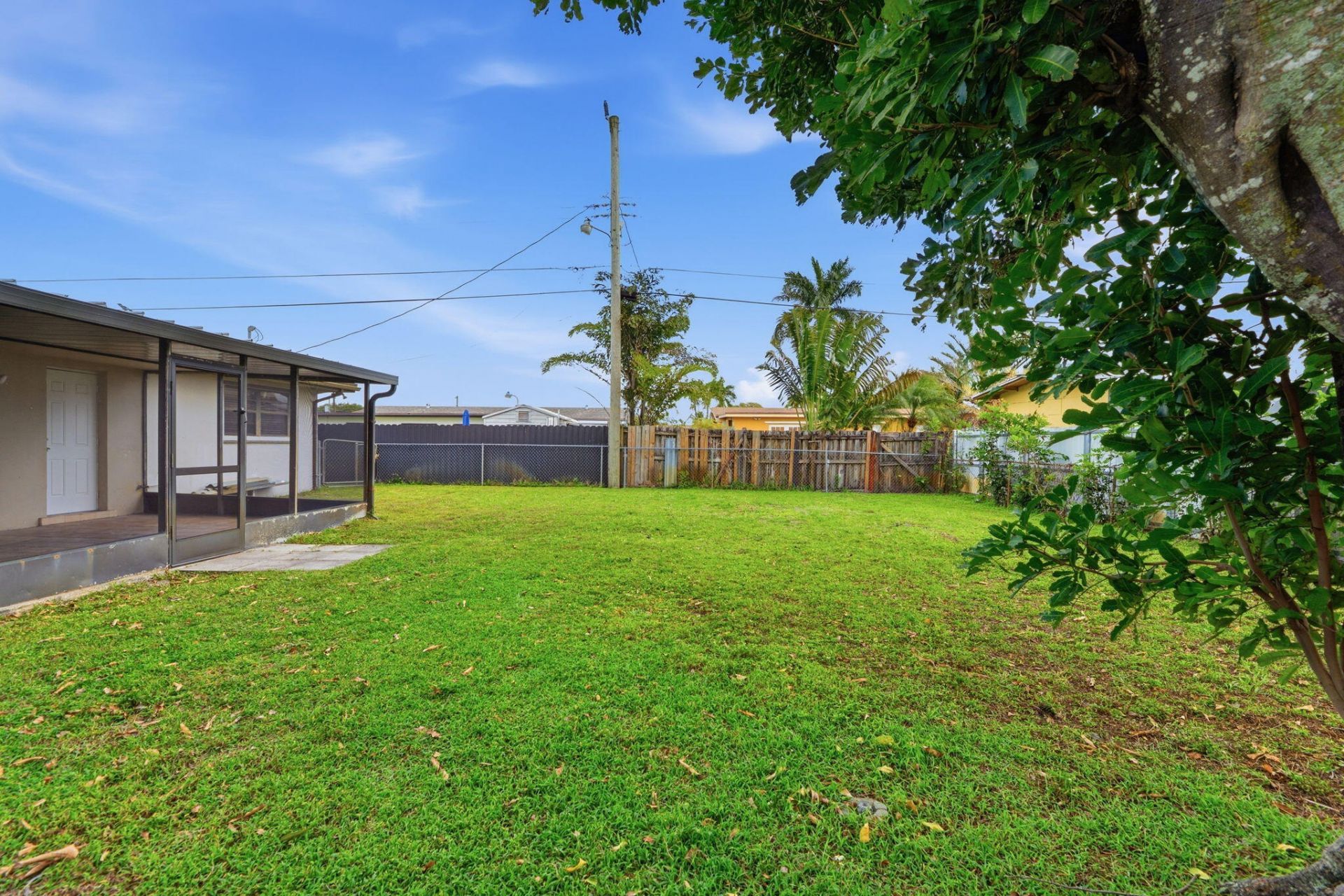 7670 NW 11th Court, Pembroke Pines, FL 33024 Photo