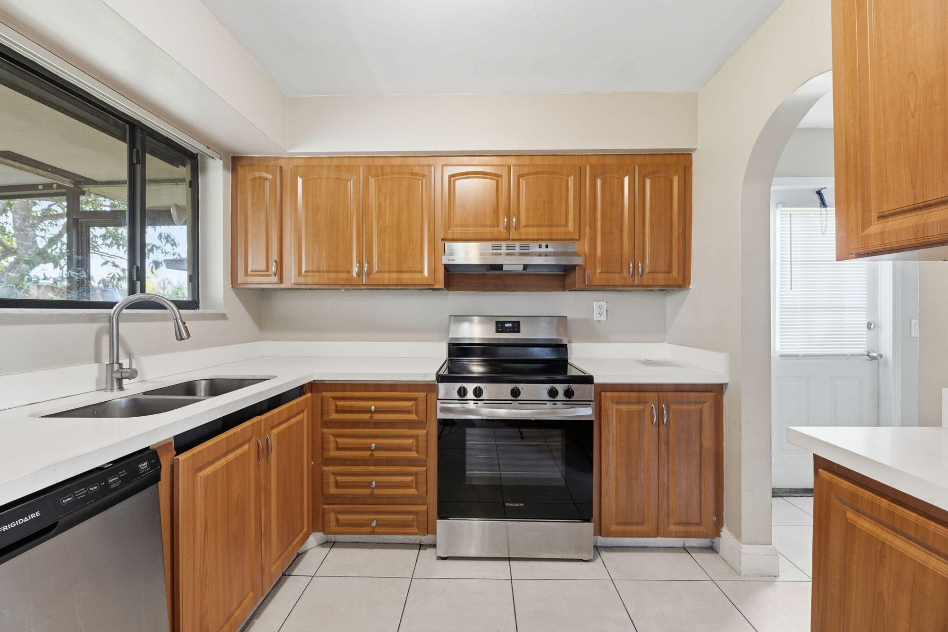 7670 NW 11th Court, Pembroke Pines, FL 33024 Photo