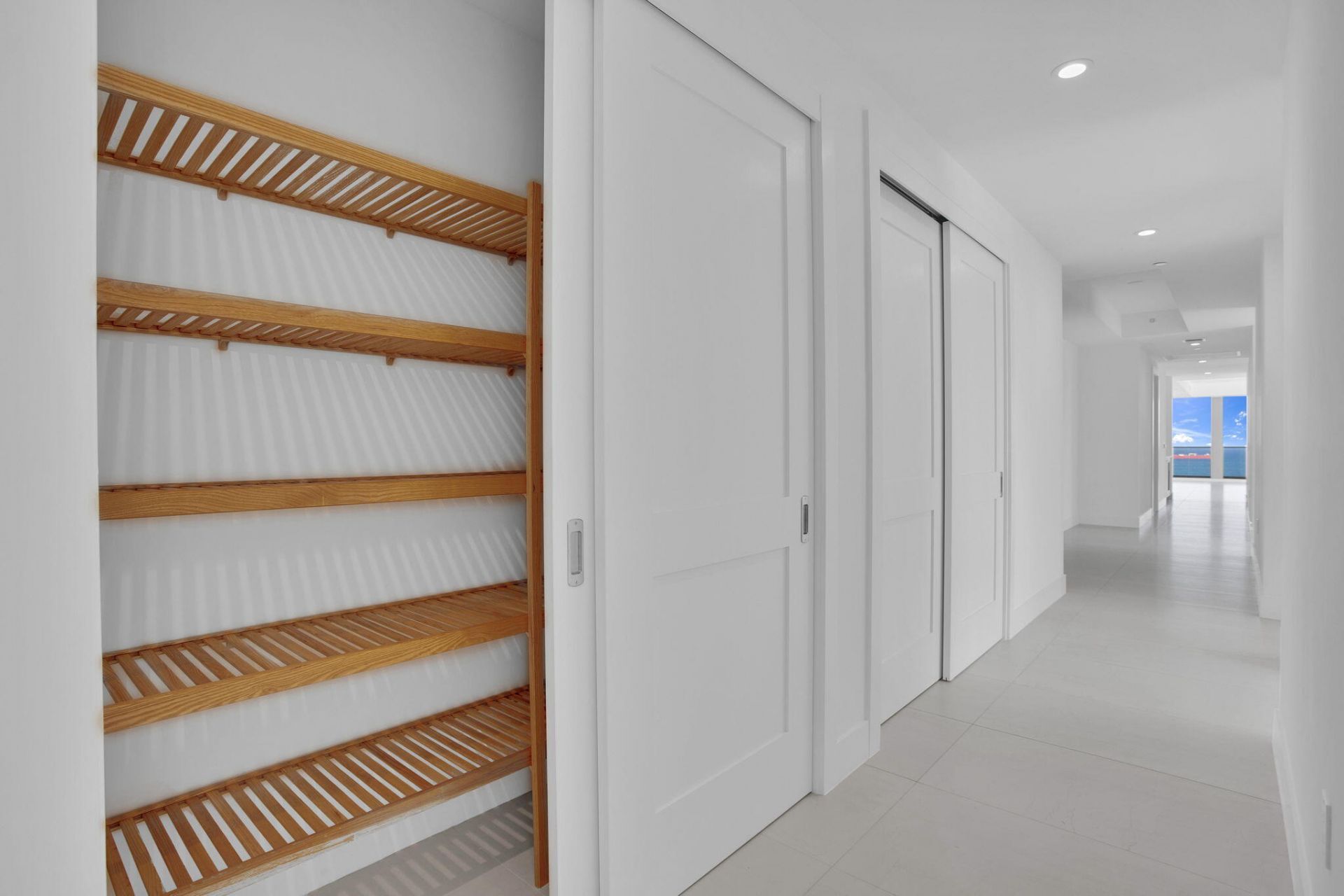 153 N Seabreeze Blvd, Unit 1602, Fort Lauderdale, FL 33304 Photo