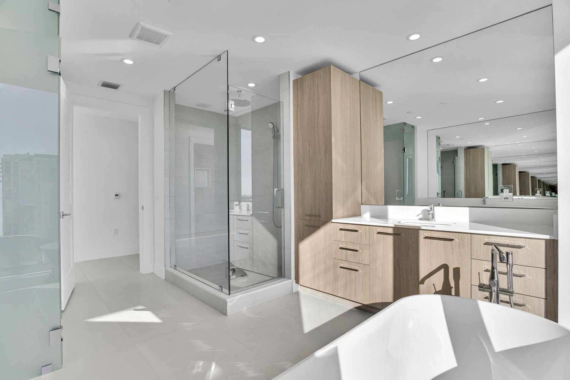 153 N Seabreeze Blvd, Unit 1602, Fort Lauderdale, FL 33304 Photo