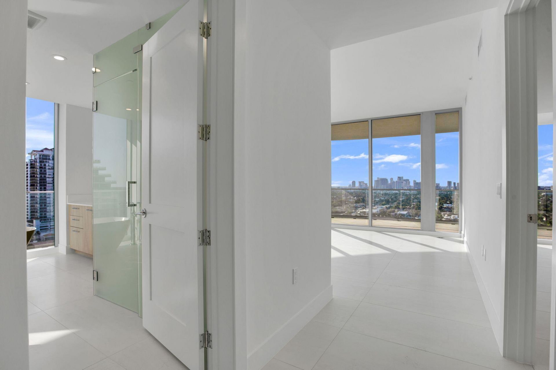 153 N Seabreeze Blvd, Unit 1602, Fort Lauderdale, FL 33304 Photo