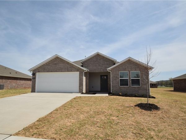 568 Colorado Street, Farmington, AR 72730