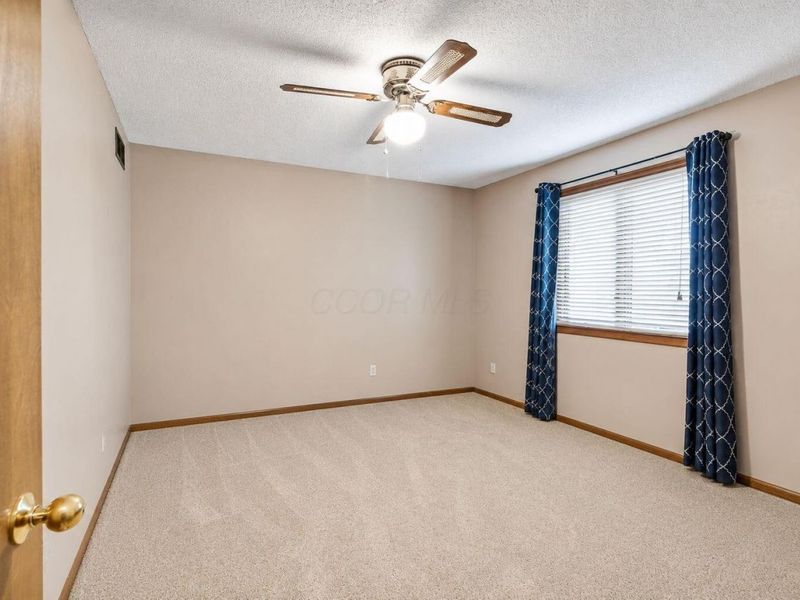 7482 Lindbrook Court, Reynoldsburg, OH 43068 Photo 23