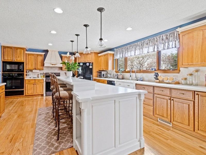 7482 Lindbrook Court, Reynoldsburg, OH 43068 Photo 4