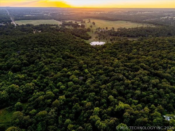 45 E Davis Field Road , Muskogee, OK 74403