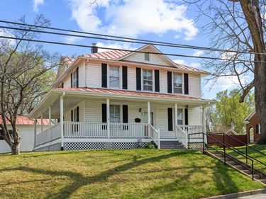 688 FLORENCE AVE, WAYNESBORO, VA 22980