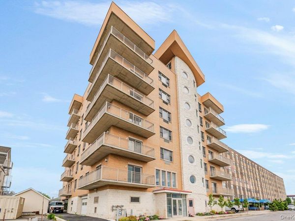 661 W Broadway , Unit 401, Long Beach, NY 11561