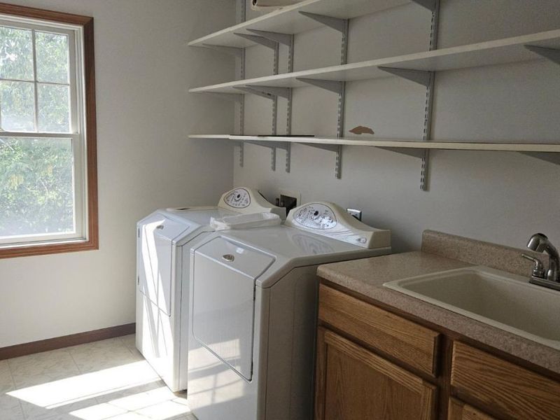 401 N Rockport Drive, Lakeside, OH 43440 Photo 12