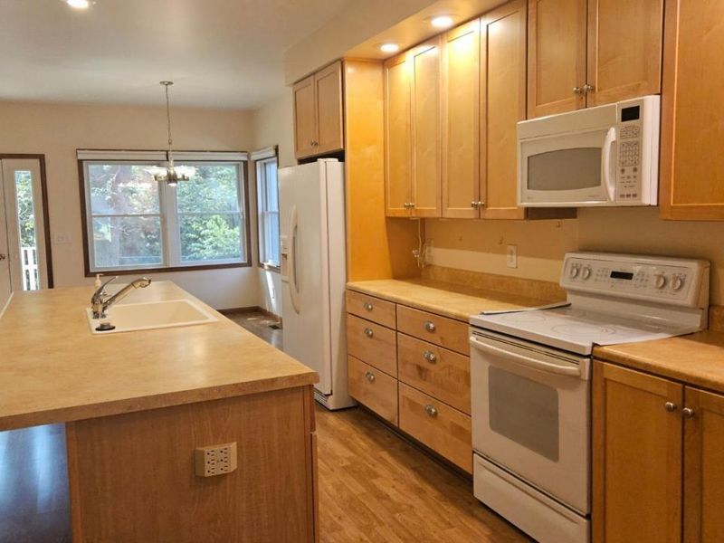 401 N Rockport Drive, Lakeside, OH 43440 Photo 5