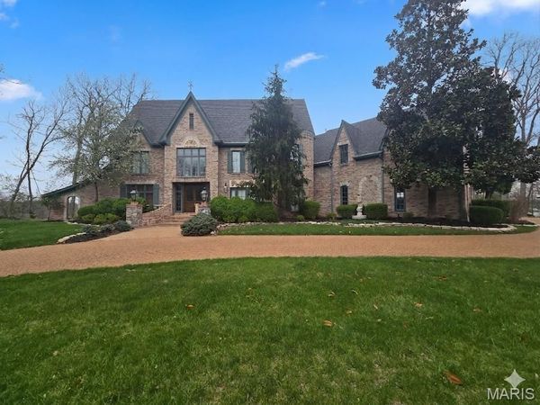 16925 Lewis Spring Farms Road , St Louis, MO 63005