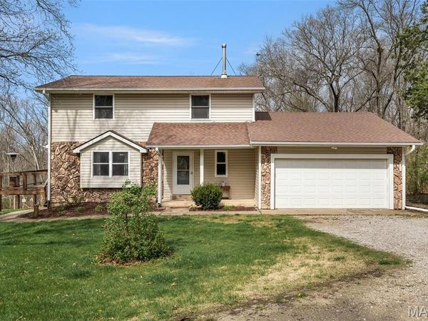 25111 Schuetzenground Road, Warrenton, MO 63383