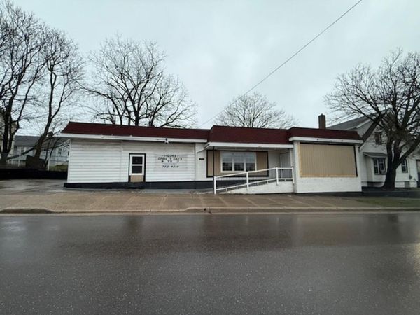 1971 16th Street SW, Akron, OH 44314